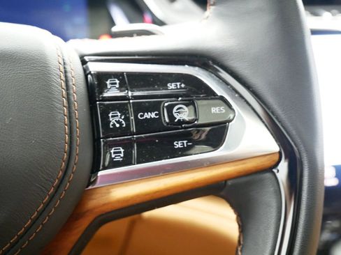 Used 2023 Jeep Grand Cherokee Summit image 41