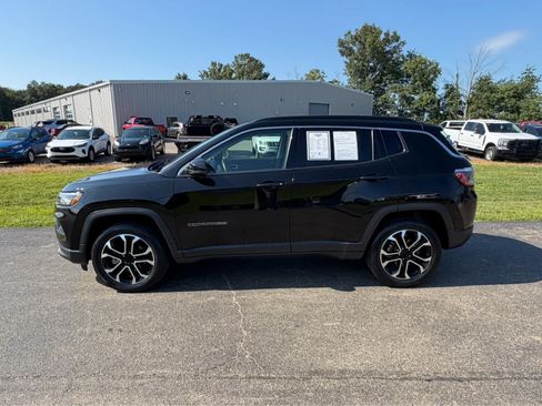 Used 2022 Jeep Compass Limited AWD/4WD image 11