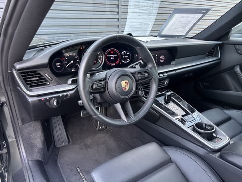 Used 2023 Porsche 911 Carrera image 13