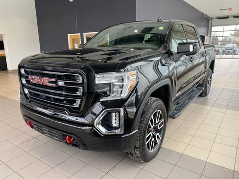 Used 2021 GMC Sierra 1500 AT4 w/ AT4 Value Package image 4