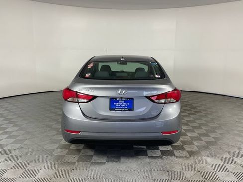 Used 2015 Hyundai Elantra SE w/ Option Group 02 FWD image 15