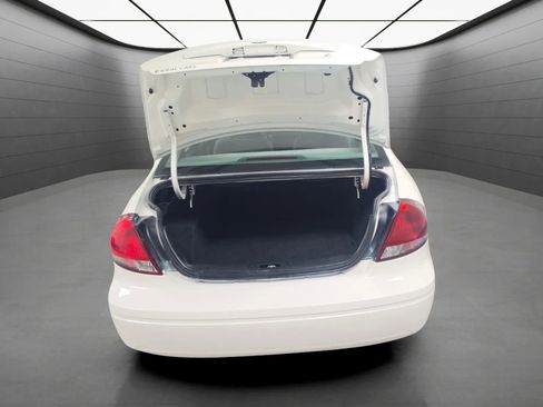 Used 2006 Ford Taurus SE FWD image 27
