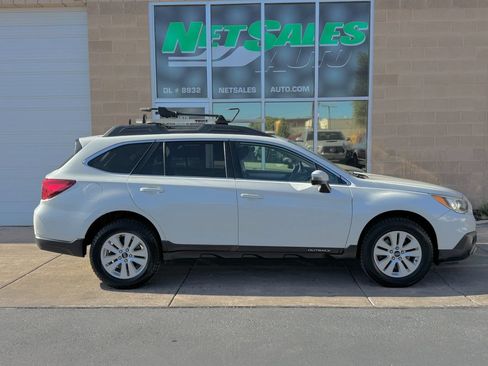 Used 2015 Subaru Outback 2.5i Premium AWD/4WD image 7