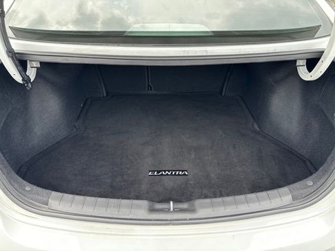 Used 2020 Hyundai Elantra SE w/ Cargo Package (C1) FWD image 33