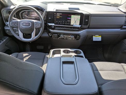 New 2025 GMC Sierra 1500 Elevation image 15