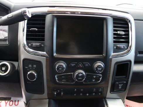 Used 2017 RAM 2500 Laramie w/ Convenience Group image 18