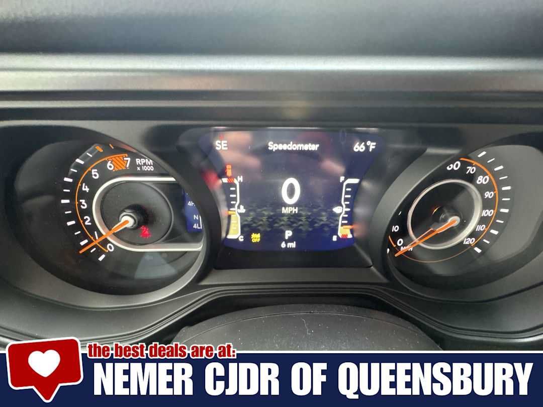 New 2026 Jeep Wrangler Unlimited Sahara AWD/4WD image 15
