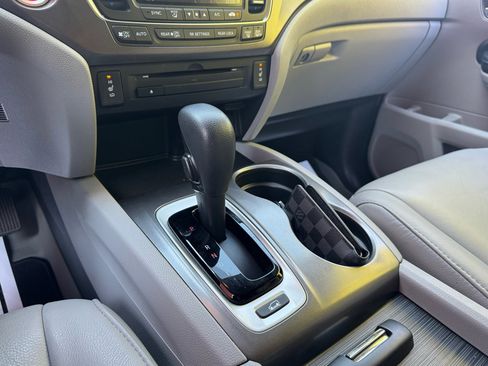 Used 2017 Honda Pilot EX-L image 22