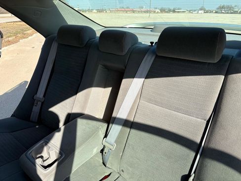 Used 2005 Toyota Camry LE image 11