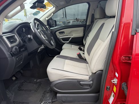 Used 2021 Nissan Titan SV w/ Accessory Utility Package AWD/4WD image 22