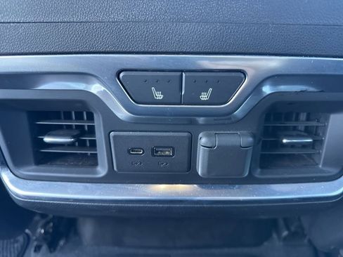 Used 2021 GMC Sierra 2500 AT4 w/ AT4 Premium Plus Package image 16