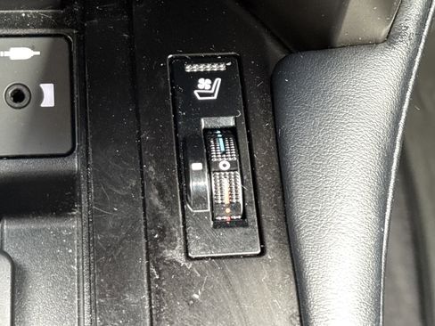 Used 2020 Lexus GX 460 Premium w/ Premium Package image 29