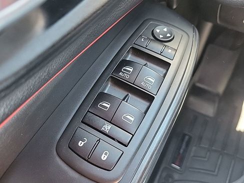 Used 2015 Jeep Cherokee Trailhawk w/ Comfort/Convenience Group AWD/4WD image 24