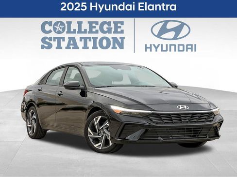 Used 2025 Hyundai Elantra Sport w/ Cargo Package FWD image 1