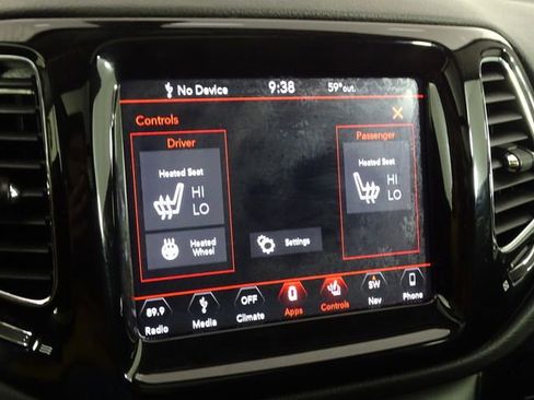 Used 2018 Jeep Compass Limited w/ Navigation Group image 39