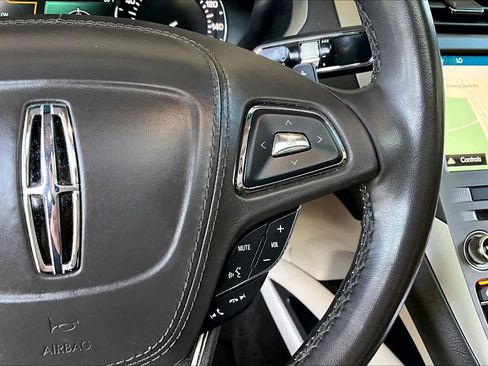 Used 2017 Lincoln MKZ Select w/ Select Plus Package AWD/4WD image 25