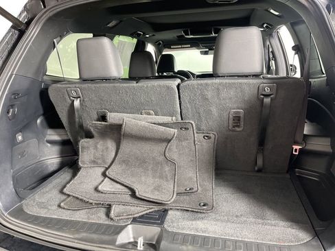 Used 2020 Honda Pilot Black Edition image 13
