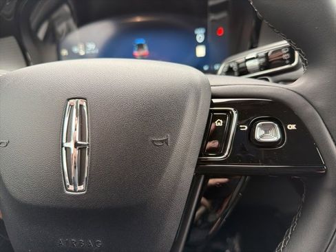 New 2026 Lincoln Corsair Premiere image 15