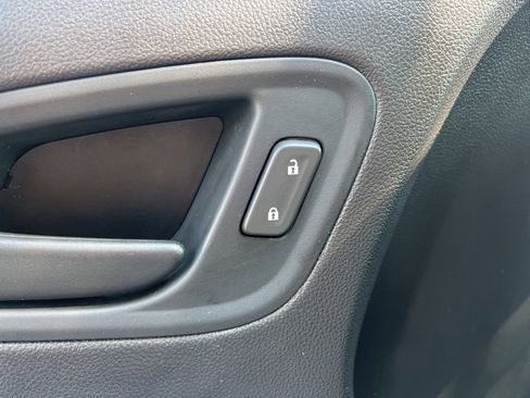 Used 2021 GMC Canyon Elevation Standard w/ Convenience Package image 25