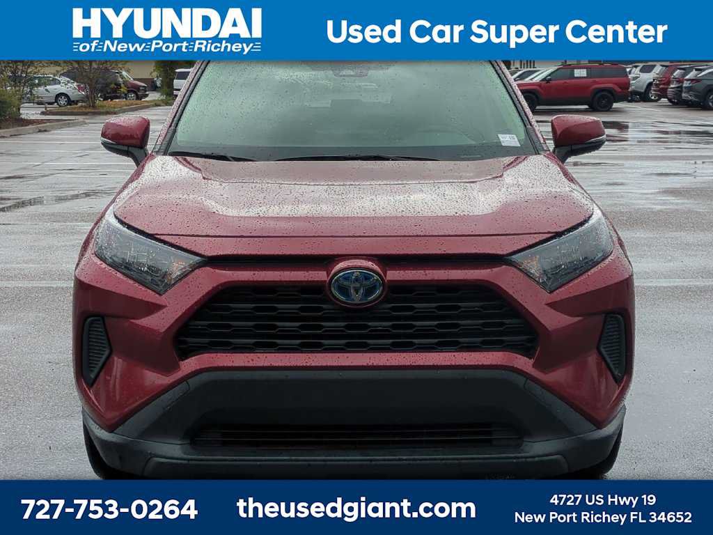 Used 2022 Toyota RAV4 LE AWD/4WD image 8