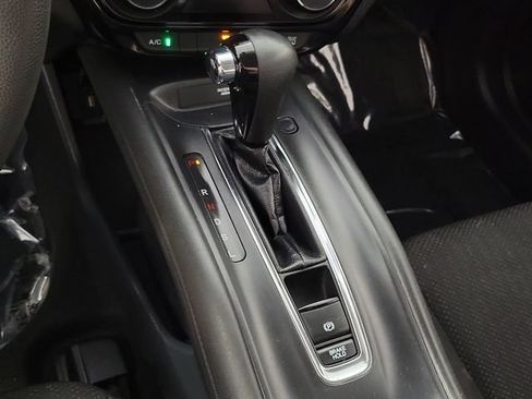 Used 2017 Honda HR-V LX image 30