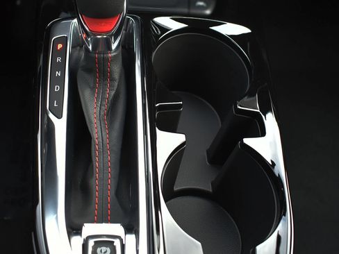 New 2026 Chevrolet Trax RS w/ Sunroof Package image 23