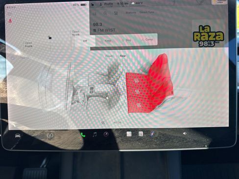 Used 2022 Tesla Model Y Long Range image 19