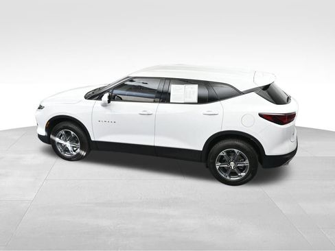 Used 2025 Chevrolet Blazer LT FWD image 39