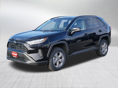 Certified 2025 Toyota RAV4 XLE AWD/4WD image 3