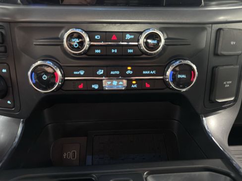 Used 2025 Ford F150 XLT w/ Equipment Group 302A MID AWD/4WD image 33