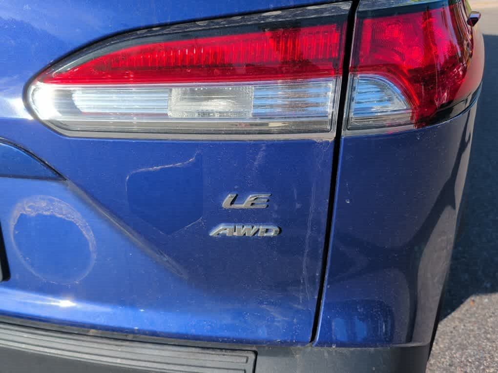 Used 2023 Toyota Corolla Cross LE w/ Moonroof Package AWD/4WD image 9