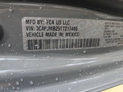 New 2026 Jeep Cherokee Laredo AWD/4WD image 36