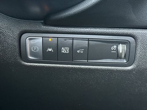 Certified 2024 Chevrolet Equinox EV LT w/ LPO, Trailering Package AWD/4WD image 35