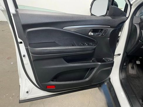 Used 2022 Honda Pilot Special Edition image 24