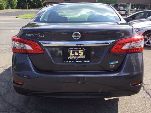 Used 2014 Nissan Sentra S FWD image 9