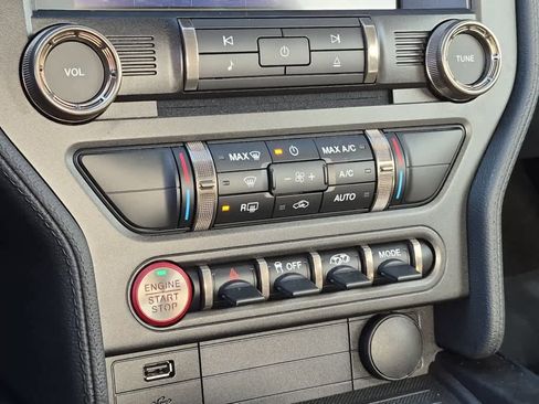 Used 2020 Ford Mustang Shelby GT500 w/ Technology Package image 14