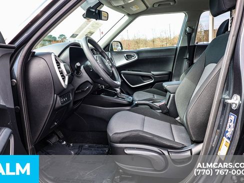 Used 2025 Kia Soul LX w/ LX Technology Package image 19