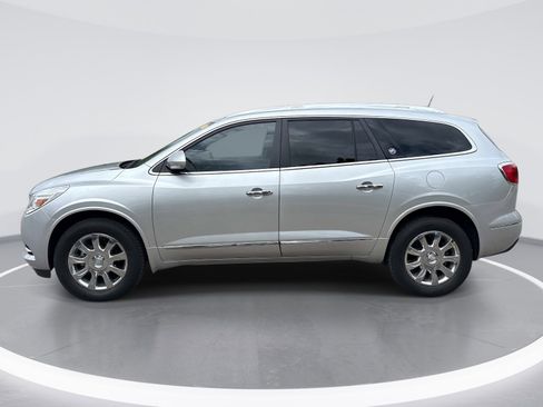 Used 2017 Buick Enclave Leather FWD image 5