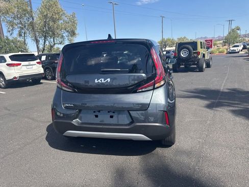 Used 2023 Kia Soul LX FWD image 10