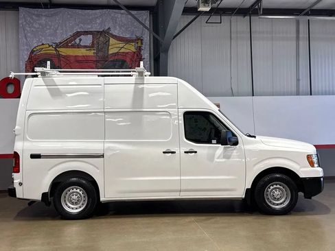 Used 2018 Nissan NV 2500 S RWD image 3