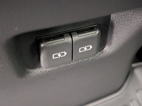 Used 2024 Toyota RAV4 XLE w/ Convenience Package FWD image 25