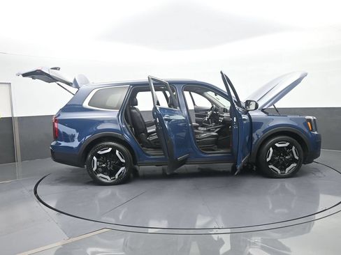 Used 2024 Kia Telluride S w/ S Sunroof Package FWD image 76