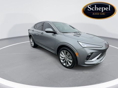 Certified 2024 Buick Envista Avenir image 2
