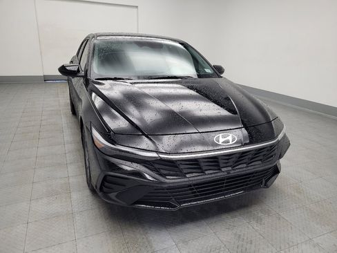 Used 2024 Hyundai Elantra SEL image 14