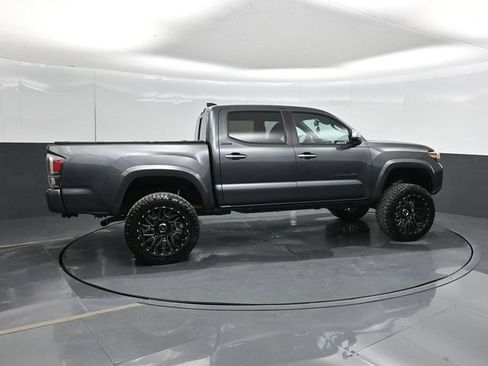 Used 2023 Toyota Tacoma Limited AWD/4WD image 4