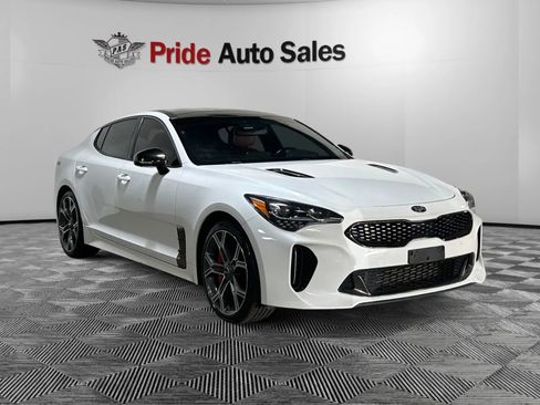 Used 2020 Kia Stinger GT2 image 4
