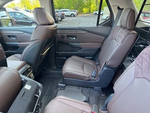 Used 2026 Honda Pilot Elite image 18