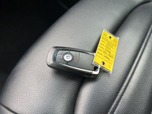 Used 2022 Ford Edge SEL image 30