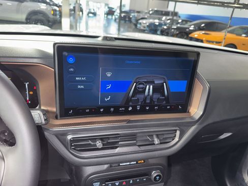 New 2026 Ford Bronco Sport Outer Banks w/ Outer Banks Tech Package+ AWD/4WD image 24