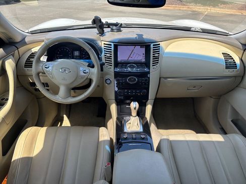 Used 2013 INFINITI FX37 AWD w/ Premium Pkg image 35